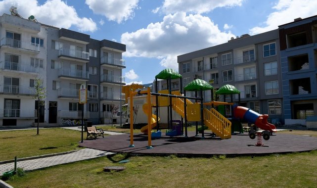 Kuşadası baharı 7 yeni parkla karşılıyor