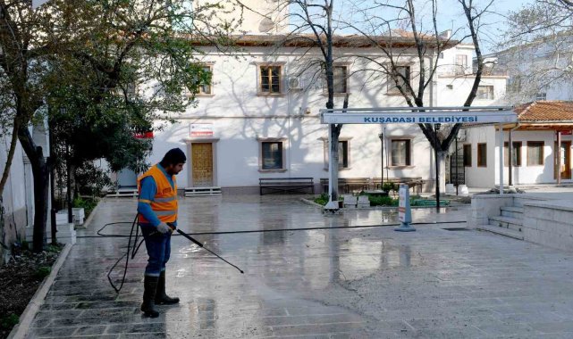 Kuşadası'nda Camiiler ibadete hazır