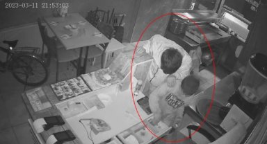 Lokantadan bozuk para hırsızlığı kamerada