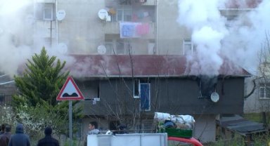 Maltepe'de ailesiyle birlikte oturduğu evi ateşe verdi