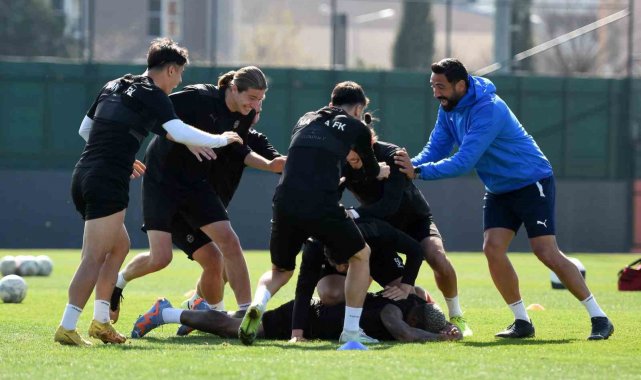Manisa FK, Altay maçı hazırlıklarını tamamladı