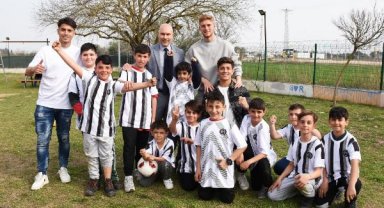 Manisa FK'dan depremzede çocuklarla maç