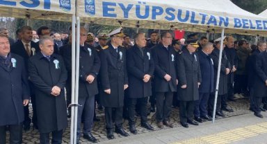 Mehmet Akif Ersoy kabri başında anıldı