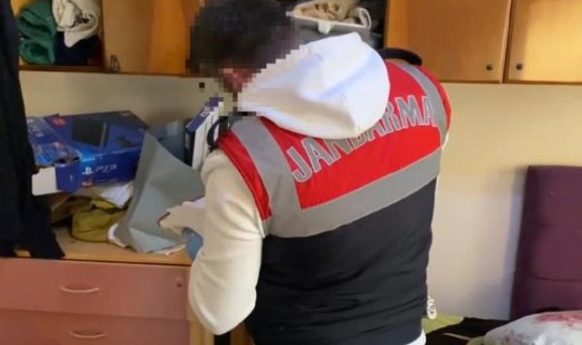 Mersin'de müstehcen çocuk videosu indiren 2 kişiye gözaltı