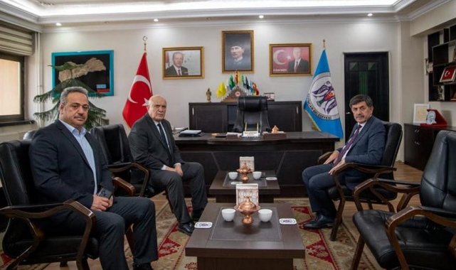 MHP'li iki belediye başkanı fikir alışverişinde bulundu