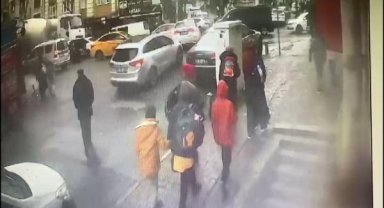 Mikserin altında kalan anne hayatını kaybetti çocukları yara almadan kurtuldu