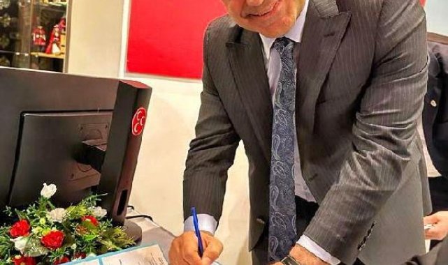 Milletvekili aday adaylığını açıklarken kalp krizi geçirdi