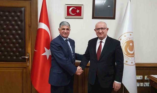 Milli Savunma Bakan Yardımcısı Karaosmanoğlu, BM Karadeniz Tahıl Girişimi Koordinatörü Dashti ile görüştü