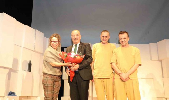 Mudanya Tiyatro Günleri final yaptı