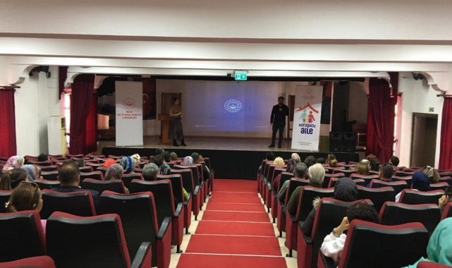 Muğla'da koruyucu aile toplantısı düzenlendi