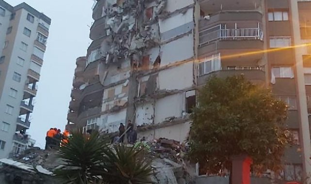 Müteahhidin 'istinat duvarına karşı çıkıldığı için yıkıldı' dediği binanın yöneticisi: Duvar zaten vardı