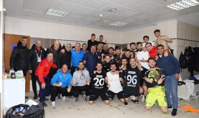 Nazilli Belediyespor sol şeritte