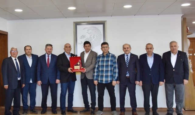 Nazilli OSB yönetimi Başkan Özcan ile görüştü