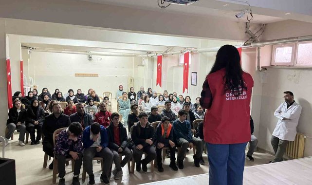 Öğrencilere sınav kaygısı anlatıldı