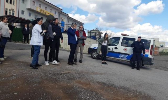 Okul çıkışı bıçaklı kavga: 1 yaralı