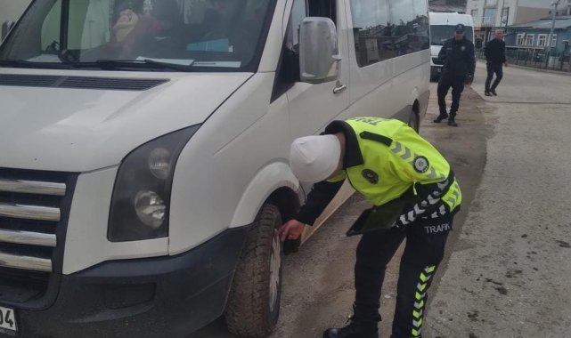 Okul servis araçları denetlendi