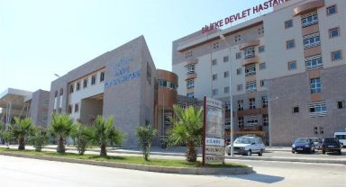 Okul tavanından sıva parçası düştü; 2 öğrenci yaralı