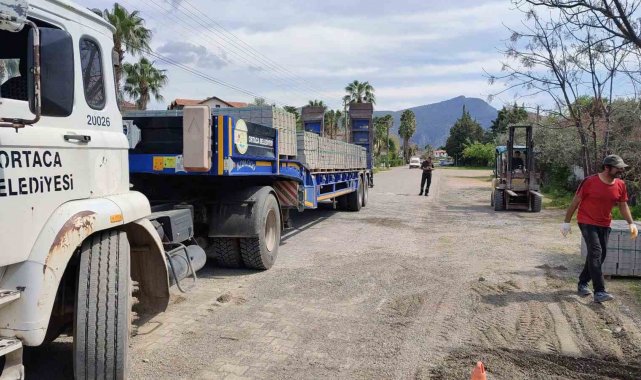 Ortaca'da yollar yenileniyor