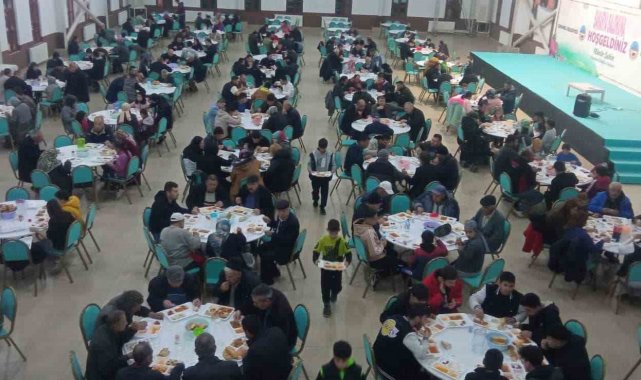 Osmaneli'nde hergün 750 depremzede iftar açıyor