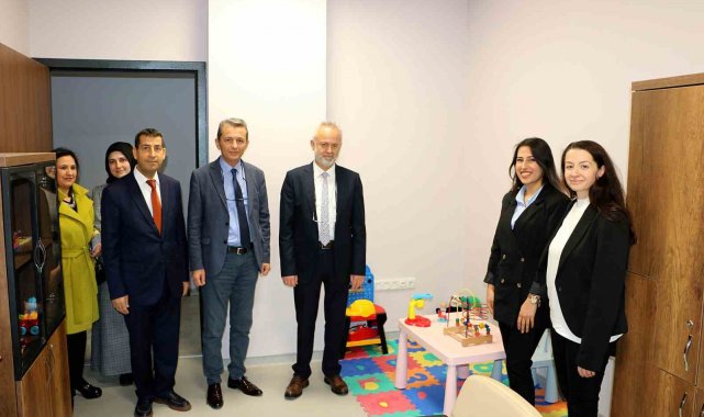 Otizm riskli çocuklar için danışma merkezi açıldı