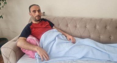 Otobüste genç kızı taciz eden yabancı uyruklu kişiye tepki gösterdi, bıçaklandı