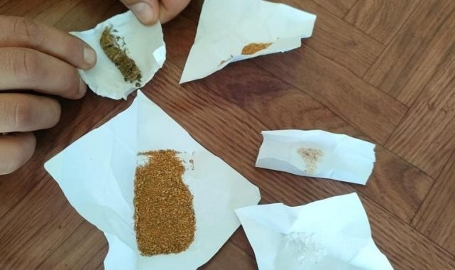 Otobüsteki yolcuların üzerinden uyuşturucu madde ele geçirildi