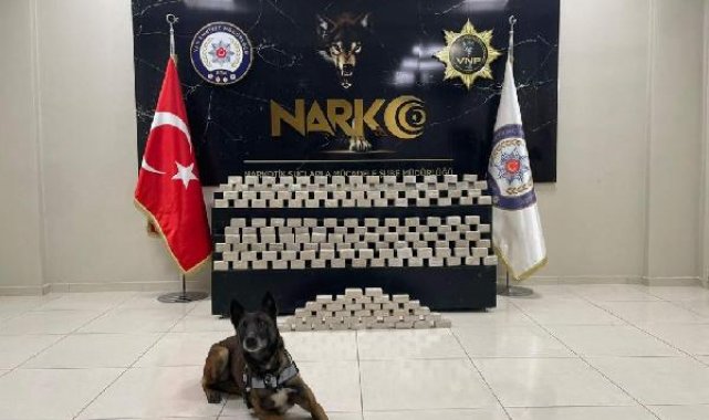 Otomobilde 'Magnum' ile aramada 46 kilo eroin ele geçirildi