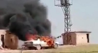 Park halindeki otomobilde çıkan yangında 3 yaşındaki çocuk yaralandı