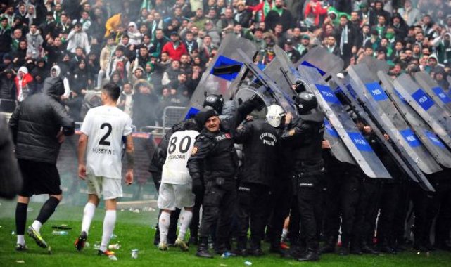 PFDK'dan Bursaspor'a 9 maç seyircisiz oynama cezası