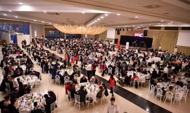 Ramazanda ilk iftar şehit ailesi ve gazilere