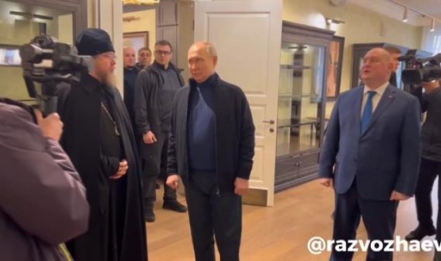 Rusya Devlet Başkanı Putin, Kırım'da