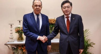 Rusya Dışişleri Bakanı Lavrov, Çinli mevkidaşı Qin Gang ile görüştü