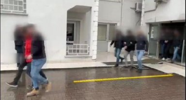 Sahte kiralık bungalov ilanıyla 180 kişiyi dolandıran 3 şüpheli tutuklandı