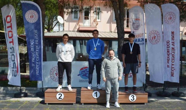 Sakarya Büyükşehirli 6 kanocuya milli davet