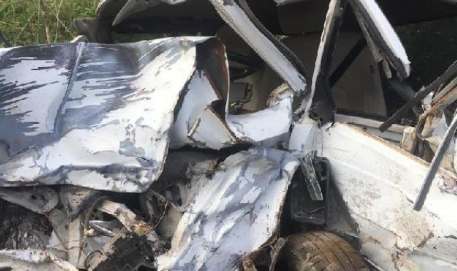 Sakarya'da 3 otomobil çarpıştı: 1 ölü, 3 yaralı