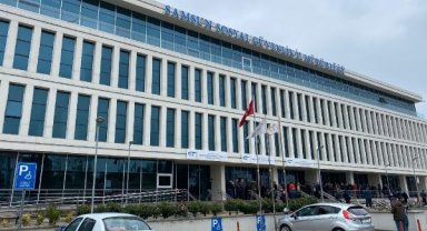 Samsun'da SGK önünde EYT kuyruğu