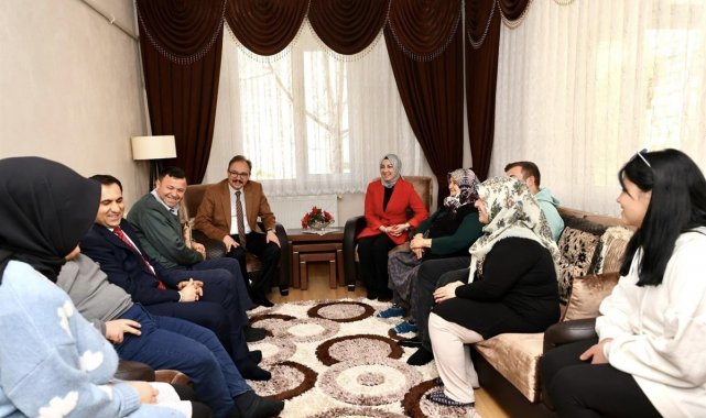 Şehit annesine anlamlı ziyaret