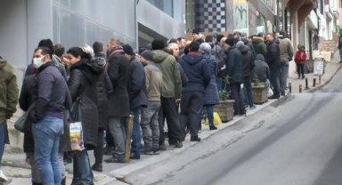 SGK önlerinde EYT kuyruğu
