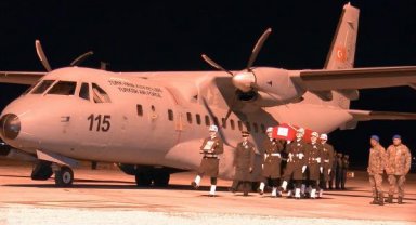 Silah kazası sonucu şehit olan asker, Bingöl'de son yolculuğuna uğurlandı