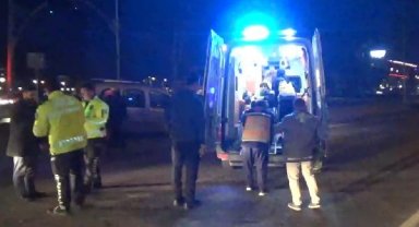 Silivri D-100 Karayolu'nda otomobilin çarptığı yaya yaralandı