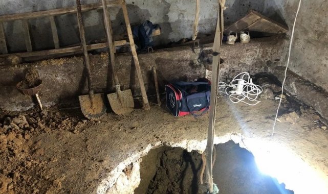 Sinop'ta kaçak kazı yapan 3 kişi suçüstü yakalandı