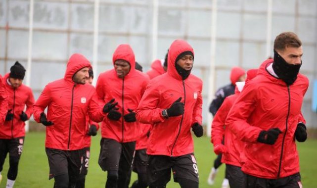 Sivasspor, Başakşehir maçı hazırlıklarını sürdürdü