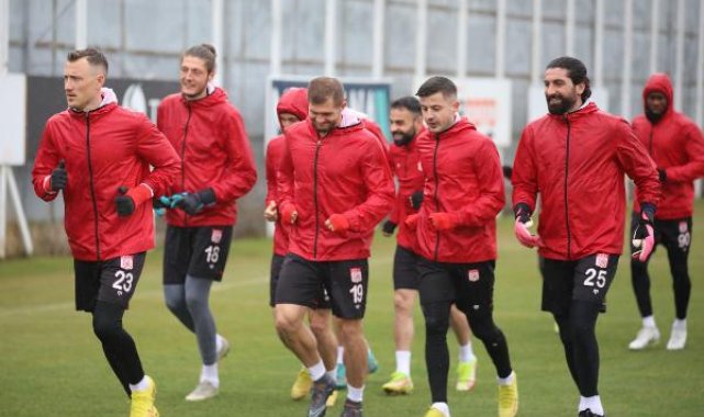 Sivasspor, Fiorentina maçının hazırlıklarına başladı