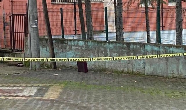 Sokağa bırakılan çanta paniğe sebep oldu