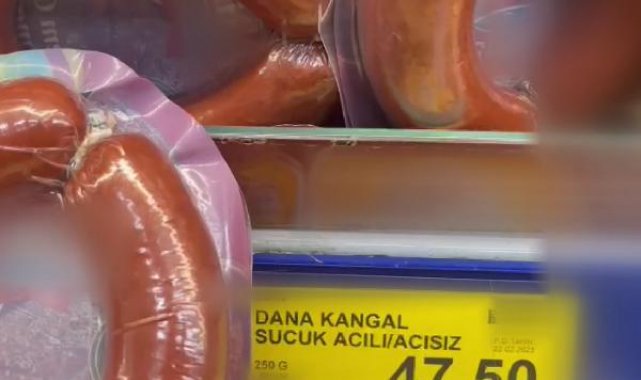 Sucuk yerine ot yediriyorlar