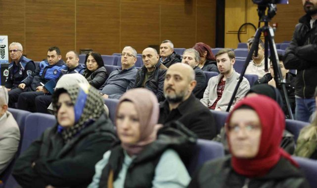 Sultangazi'de Sıfır Atık gününde farkındalık eğitimi