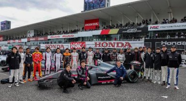 Super Formula pilotları depremden etkilenen vatandaşları andılar