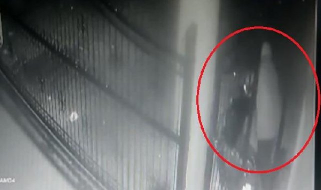 Tarsus'ta motosiklet hırsızlığı kamerada