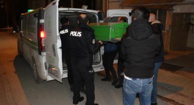 Tartıştığı Rus eşini bıçakla öldürdü