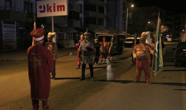 Tekirdağlılar sahura mehter takımının marşlarıyla uyanıyor